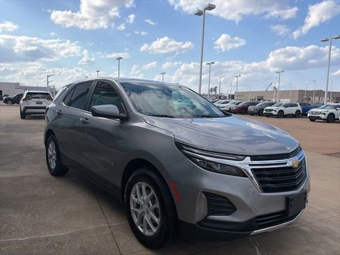 Used 2023 Chevrolet Equinox LT image 5