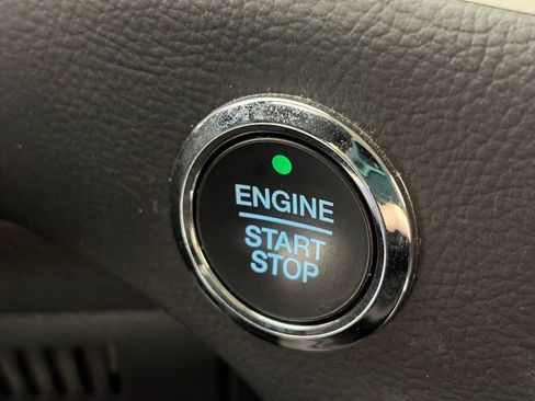 Used 2024 Ford Edge SEL AWD/4WD image 23