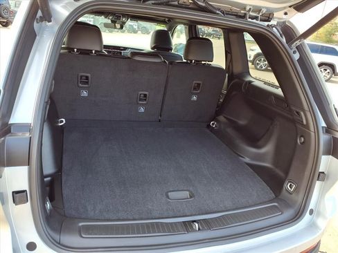 New 2025 Jeep Grand Cherokee Altitude image 25