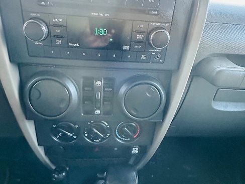 Used 2009 Jeep Wrangler X image 25