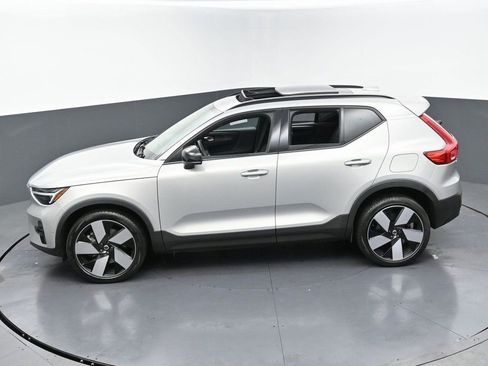 Used 2023 Volvo XC40 Recharge Ultimate w/ Protection Package Premier AWD/4WD image 48