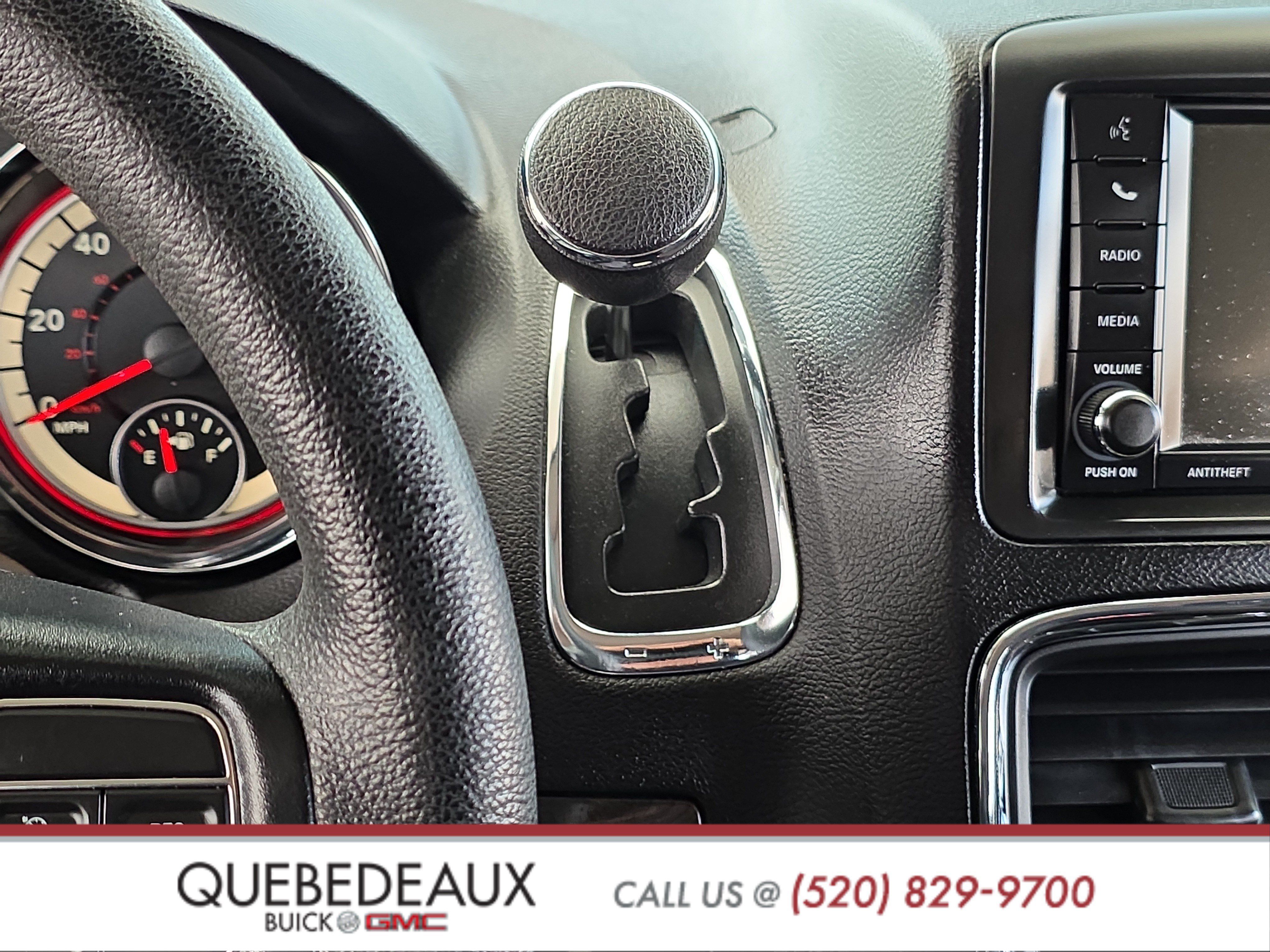 Used 2019 Dodge Grand Caravan SE w/ UConnect Hands-Free Group FWD image 17