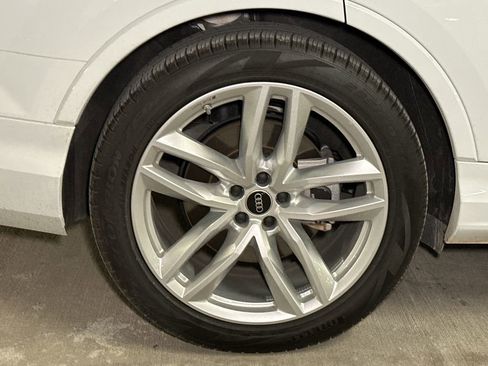 Used 2025 Audi Q7 3.0T Prestige w/ Prestige Package image 9