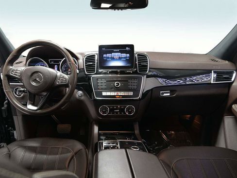 Used 2018 Mercedes-Benz GLS 450 4MATIC image 13