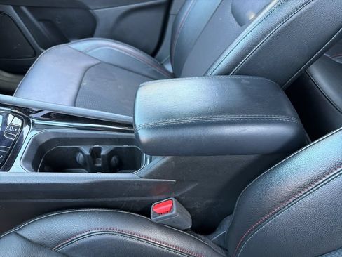 Used 2025 Jeep Compass Trailhawk AWD/4WD image 17