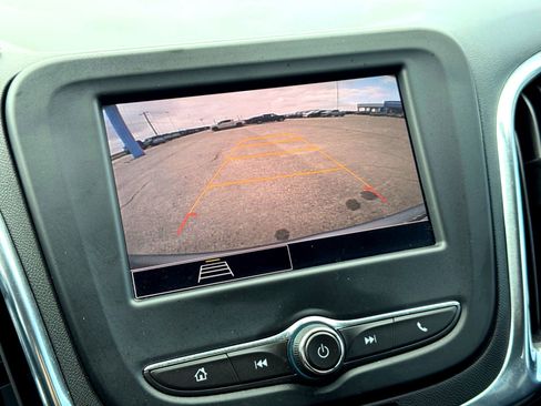 Used 2023 Chevrolet Equinox LT image 27