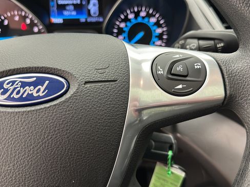 Used 2016 Ford Escape SE w/ Equipment Group 201A AWD/4WD image 19