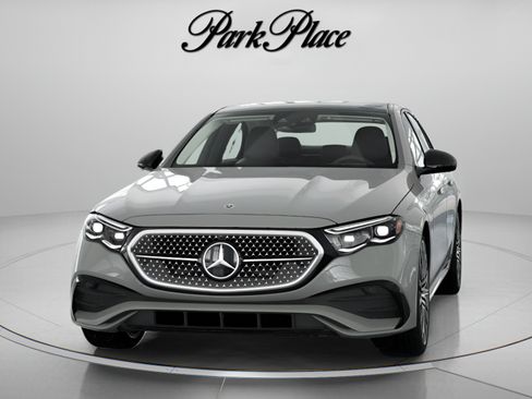 Used 2026 Mercedes-Benz E 350 Sedan image 37