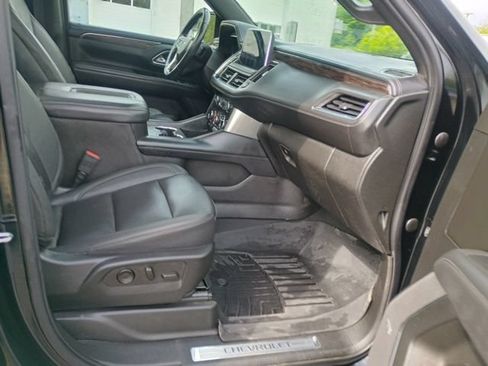 Used 2023 Chevrolet Tahoe Z71 w/ Luxury Package AWD/4WD image 15