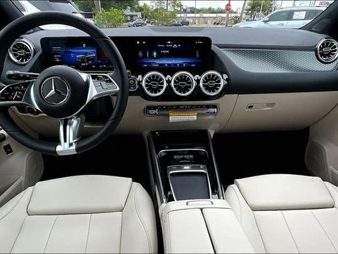 New 2026 Mercedes-Benz GLA 250 image 4