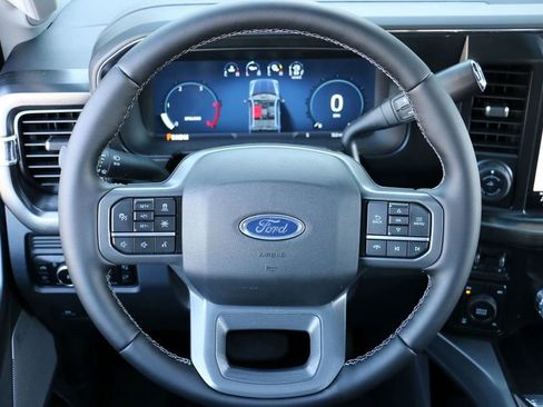 New 2026 Ford F250 Lariat w/ Black Appearance Package AWD/4WD image 32