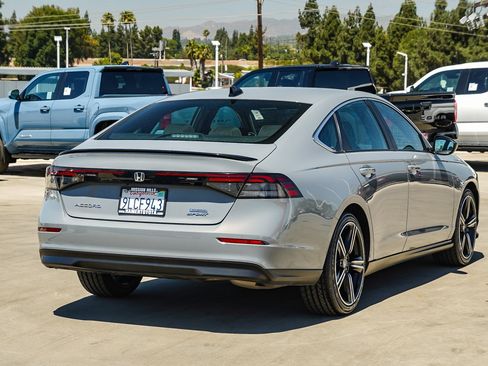 Used 2024 Honda Accord Sport image 7