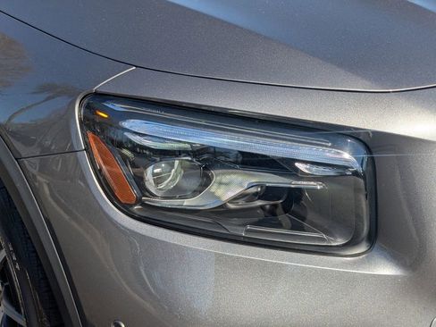 Used 2025 Mercedes-Benz GLB 35 AMG 4MATIC image 23