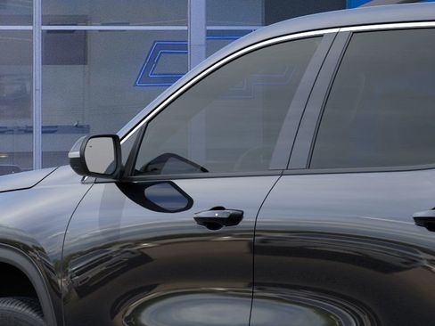 New 2026 Chevrolet Traverse LT image 14