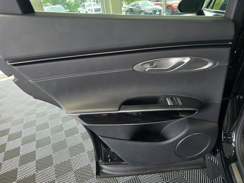 Used 2025 Genesis GV70 2.5T image 38