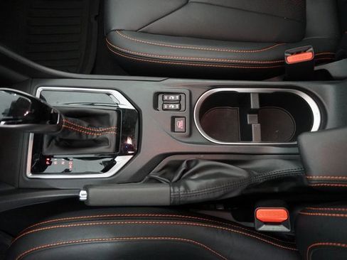 Used 2023 Subaru Crosstrek 2.5i Limited w/ Moonroof Package image 31