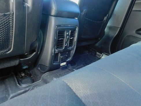 Used 2019 Jeep Grand Cherokee Laredo image 23