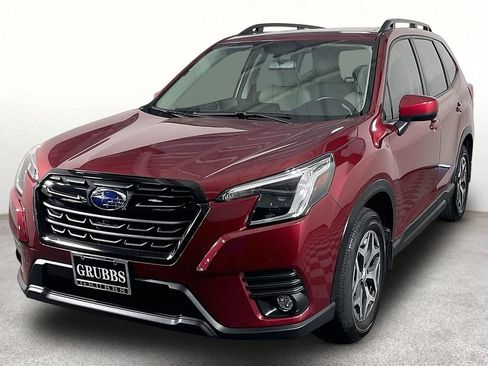 Used 2024 Subaru Forester Premium AWD/4WD image 14