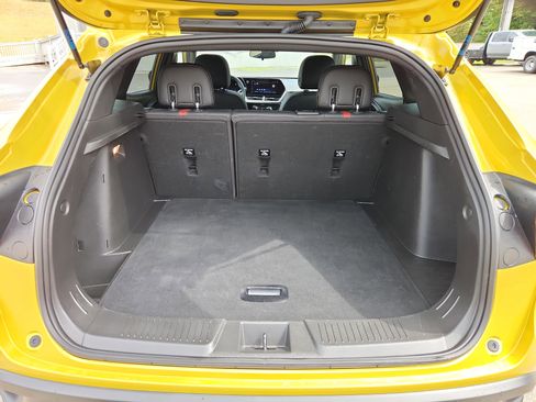 Used 2024 Chevrolet Trax RS w/ Sunroof Package image 50