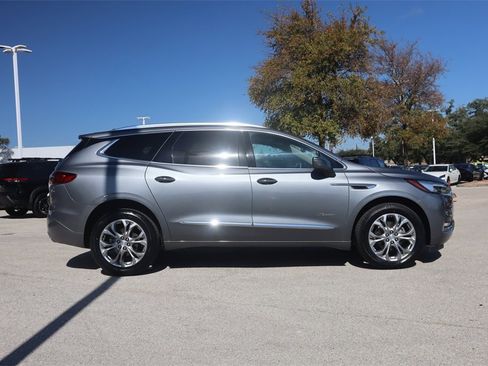 Used 2020 Buick Enclave Avenir w/ Avenir Technology Package image 4