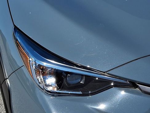 Certified 2024 Subaru Crosstrek 2.0i Premium image 10