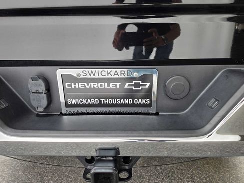 Used 2023 Chevrolet Silverado 1500 LT AWD/4WD image 13