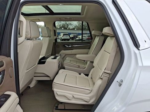 Used 2023 GMC Yukon Denali image 13