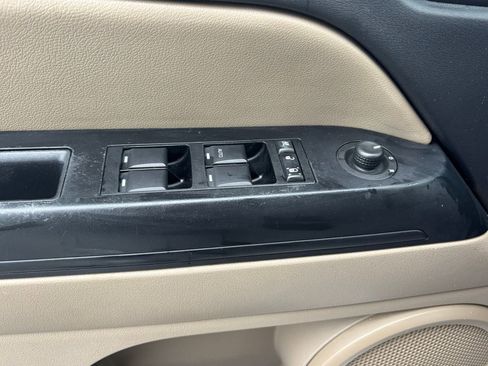 Used 2013 Jeep Patriot Latitude FWD image 12