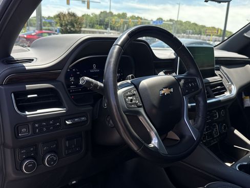 Used 2023 Chevrolet Tahoe Premier w/ Advanced Technology Package AWD/4WD image 15