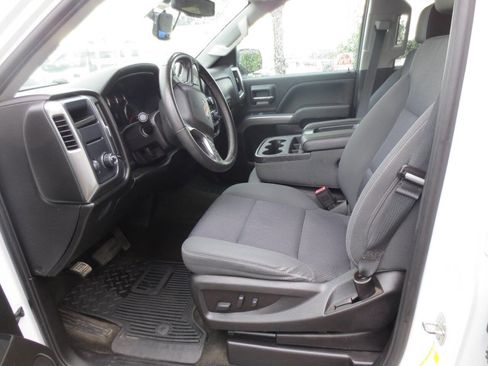Used 2018 Chevrolet Silverado 1500 LT w/ Trailering Package RWD image 8