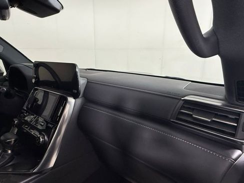 Used 2024 Lexus LX 600 4WD w/ Premium Package image 35