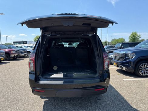 Used 2023 Chevrolet Suburban RST w/ Luxury Package AWD/4WD image 8