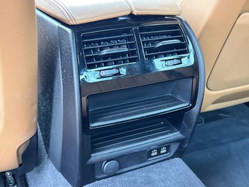 Used 2022 BMW 530i w/ Premium Package RWD image 30
