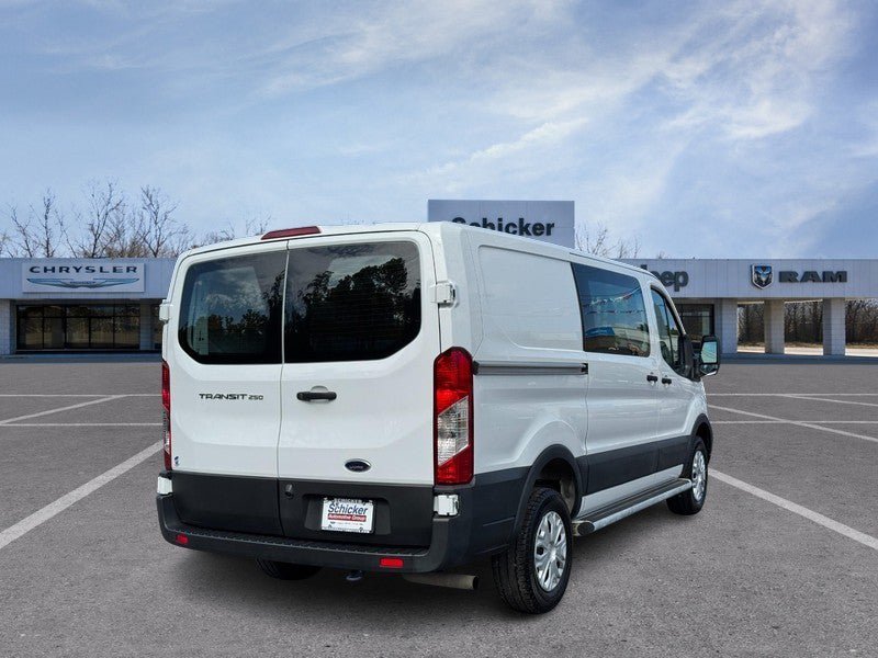 Used 2025 Ford Transit 250 Low Roof w/ Exterior Upgrade Package RWD image 3