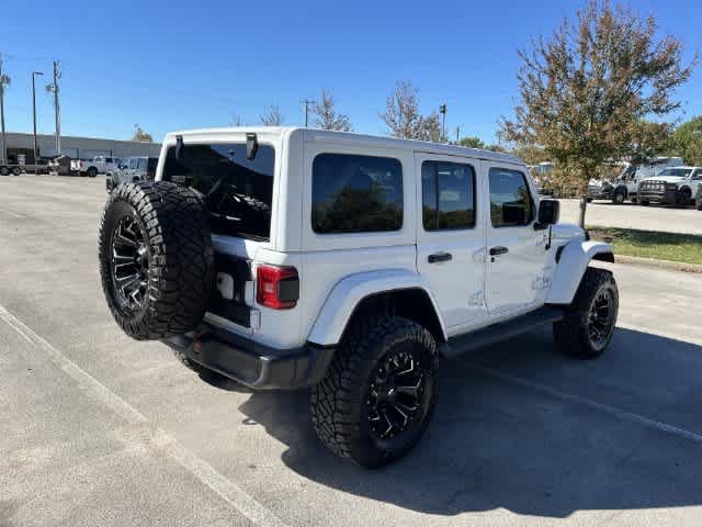 Used 2021 Jeep Wrangler Unlimited Sahara w/ Cold Weather Group AWD/4WD image 8