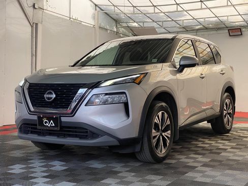 Used 2023 Nissan Rogue SV AWD/4WD image 3