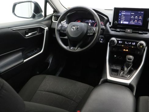 Certified 2025 Toyota RAV4 XLE FWD image 31