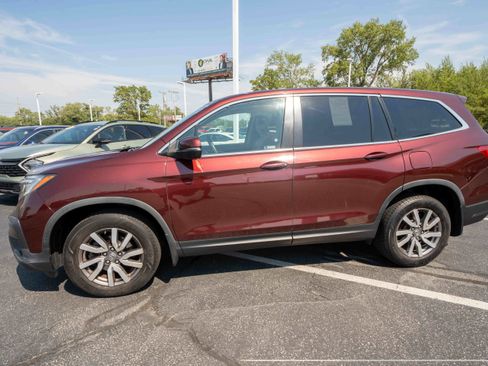Used 2021 Honda Pilot EX image 3