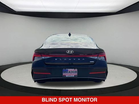 Used 2026 Hyundai Elantra Hybrid FWD image 5