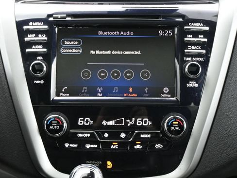 Used 2020 Nissan Murano SL w/ Moonroof Package AWD/4WD image 18