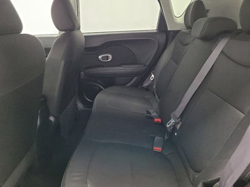 Used 2016 Kia Soul FWD image 18