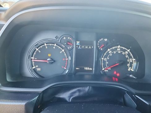 Used 2023 Toyota 4Runner SR5 AWD/4WD image 21