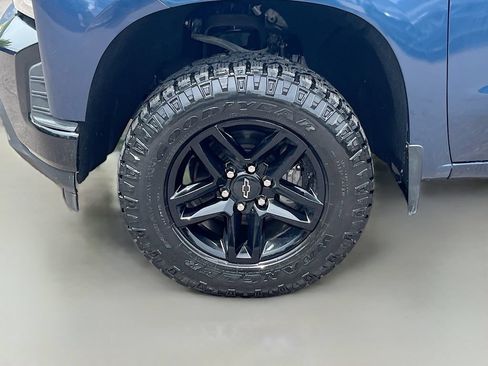 Used 2020 Chevrolet Silverado 1500 LT Trail Boss AWD/4WD image 29