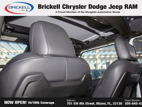 Used 2025 Jeep Wrangler Sahara image 17