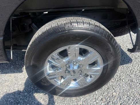 Used 2012 Ford F150 XLT w/ XLT Chrome Pkg image 14