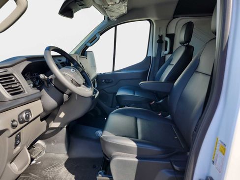 New 2025 Ford Transit 250 Low Roof RWD image 11