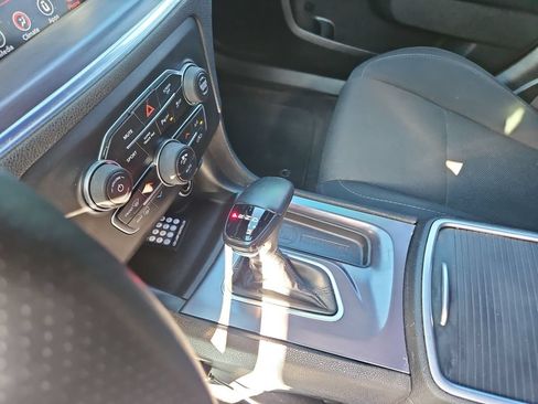 Used 2017 Dodge Charger R/T Scat Pack RWD image 25