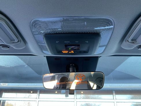 New 2026 Toyota Prius LE image 13