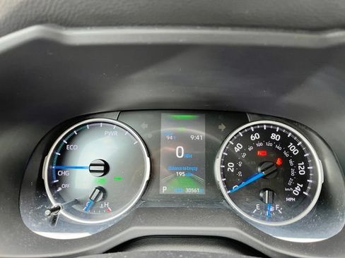Used 2021 Toyota RAV4 XLE Premium AWD/4WD image 12