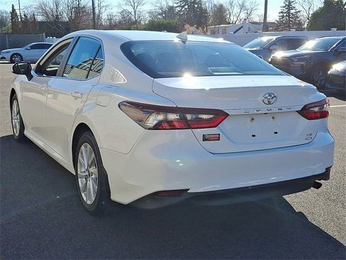 Certified 2023 Toyota Camry LE image 4